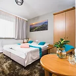 Gosciniec Pod Skrzycznem Maison d'hôtes 3*