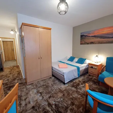 Gosciniec Pod Skrzycznem 3*