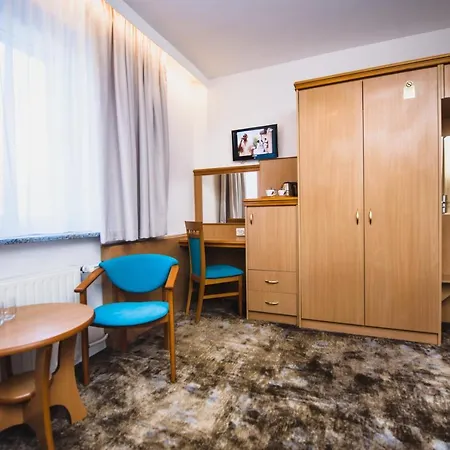 Gosciniec Pod Skrzycznem Guest house