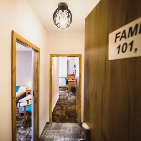 Πανσιόν Gosciniec Pod Skrzycznem 3*