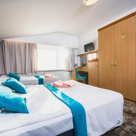 Konukevi Gosciniec Pod Skrzycznem