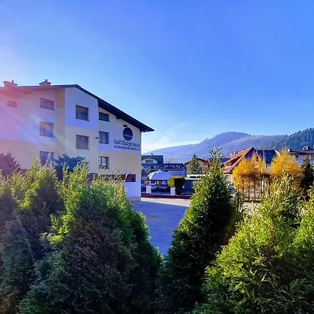 Konukevi Gosciniec Pod Skrzycznem