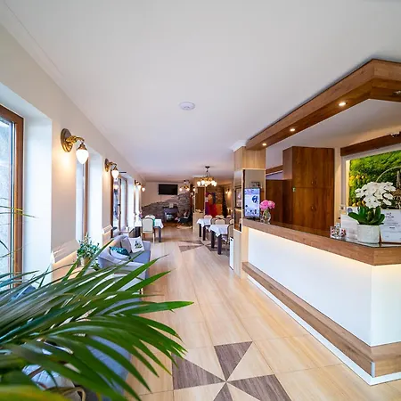 Gosciniec Pod Skrzycznem بيت ضيافة 3*